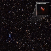 Une image d'étoiles et d'autres objets célestes dans l'espace, de même qu'un gros plan sur la galaxie JADES-GS-z14-0.