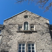 La façade du Monastère des Augustines. 