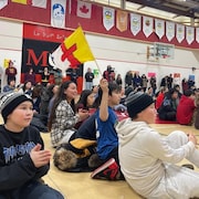 Gymnase d'école rempli d'élèves le 29 février 2024 à Rankin Inlet, au Nunavut.