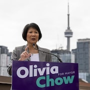 Olivia Chow lors du lancement de sa campagne, le 17 avril 2023.