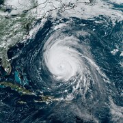 L'ouragan Lee poursuit sa course dans l'océan Atlantique et se dirige désormais vers le nord, où il atteindra les provinces de l'Atlantique samedi. Cette image satellite a été faite mercredi après-midi.