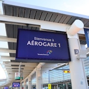 Une pancarte de l'aérogare 1 de l'aéroport Pearson.