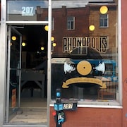 Le magasin Phonopolis, sur la rue Bernard, dans le quartier Mile-End. 