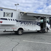 un camion poste de commandement du Service de police de Sherbrooke
