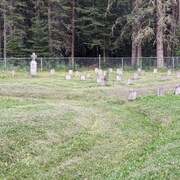 Le cimetière du pensionnat pour Autochtones de Beauval.