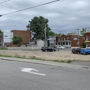 Terrain vacant sur la rue des Forges à Trois-Rivières