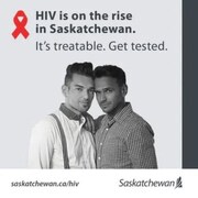 Une publicité gouvernementale visant à sensibiliser contre le VIH utilise une photo d'un couple gai.