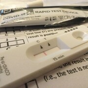 Un test de dépistage rapide.