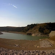 Débit sortant du réservoir Oldman au barrage Oldma, le 18 août 2023.