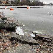 La rivière Rideau en hiver à Ottawa.