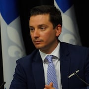 Le ministre Jolin-Barrette en conférence de presse.