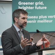 Le ministre fédéral de l'Environnement et du Changement climatique, Steven Guilbeault. 