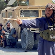 Des talibans à un contrôle routier. 