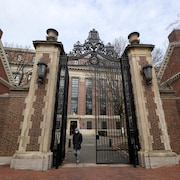 Un portail de l'Université Harvard.