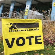Panneau: Élections Canada.