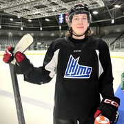 Le défenseur Vsevolod Komarov sur la glace.