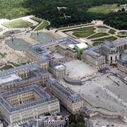 Vue aérienne du château de Versailles.
