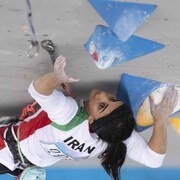 La grimpeuse Elnaz Rekabi en action aux Jeux asiatiques