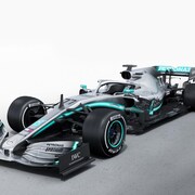 La nouvelle Formule 1 de l'écurie Mercedes immobile.