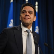 Charles Milliard en point de presse.