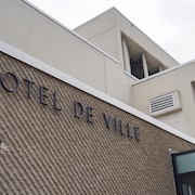 Façade de l'hôtel de ville de Trois-Rivières.