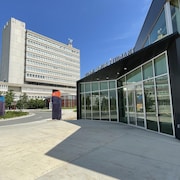 Vue extérieure de l'Université Laurentienne.
