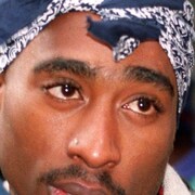 Portrait de Tupac Shakur.