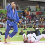 Antoine Bouchard après une victoire aux Jeux olympiques de Rio.