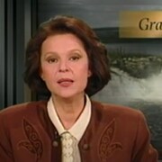 L'animatrice Michèle Viroly présente le reportage sur l'annulation du projet de Grande-Baleine le 18 novembre 1994.