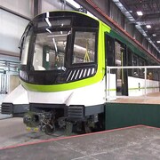 Vue allongée sur les nouvelles voitures du REM.