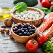 Des aliments protéinés : légumes, céréales, poisson.