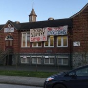 Une école élémentaire à Vancouver. Des sans-abris ont pris possession des lieux.