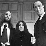 John Lennon, Yoko Ono et Pierre Elliot Trudeau se rencontrent à Ottawa en 1969.