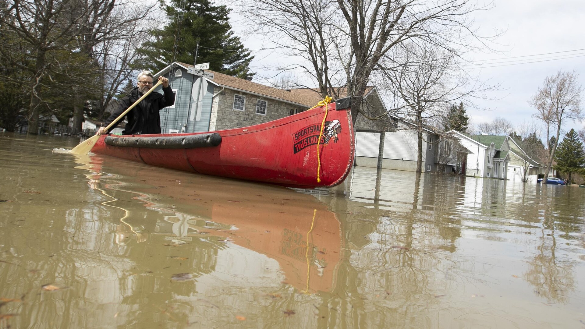 Inondations visite de SainteMarthesurleLac avec sa mairesse