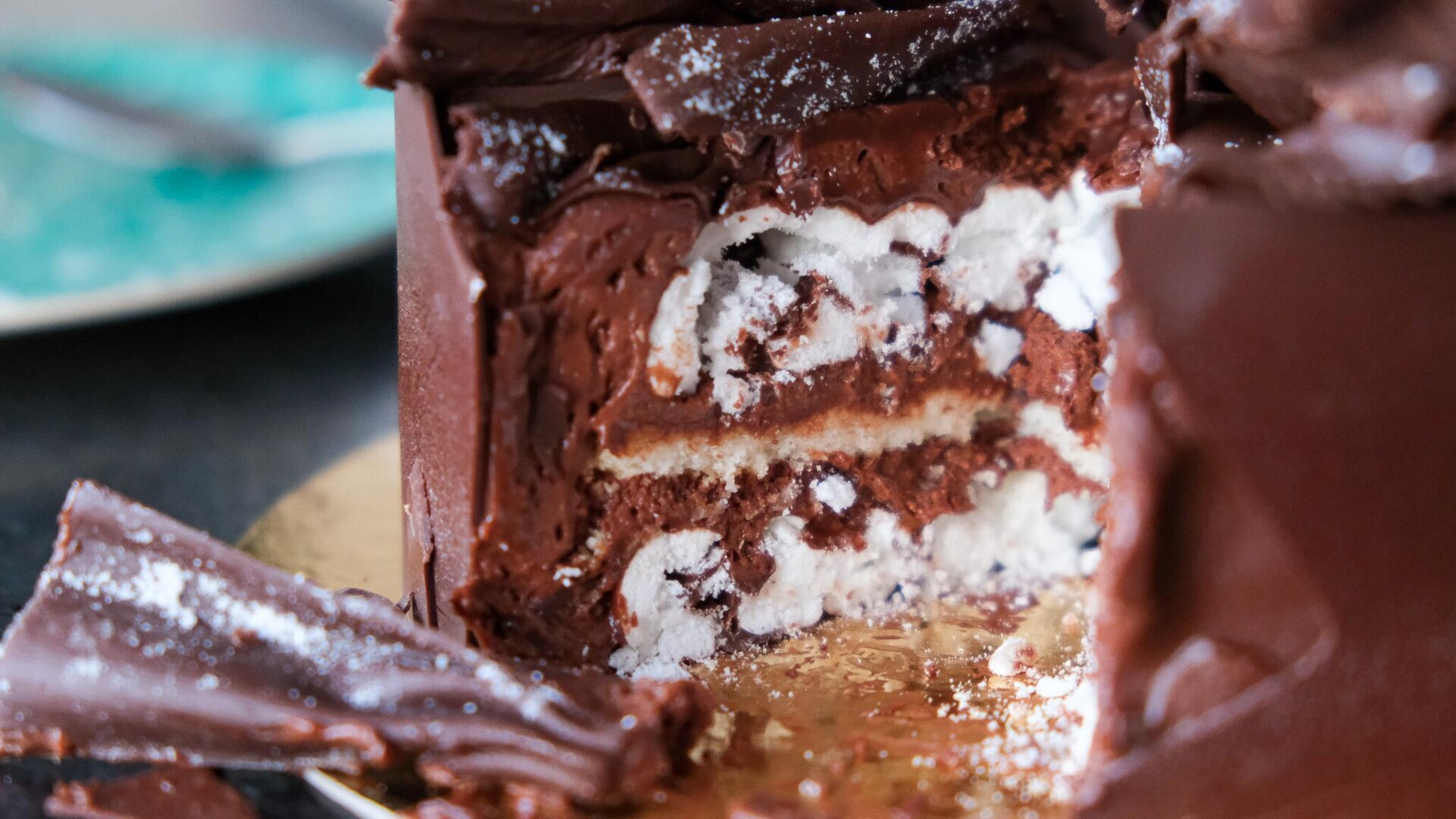 Un Gateau Haute Couture Pour Les 30 Ans De La Chocolaterie Eddy Laurent Ici Radio Canada Ca