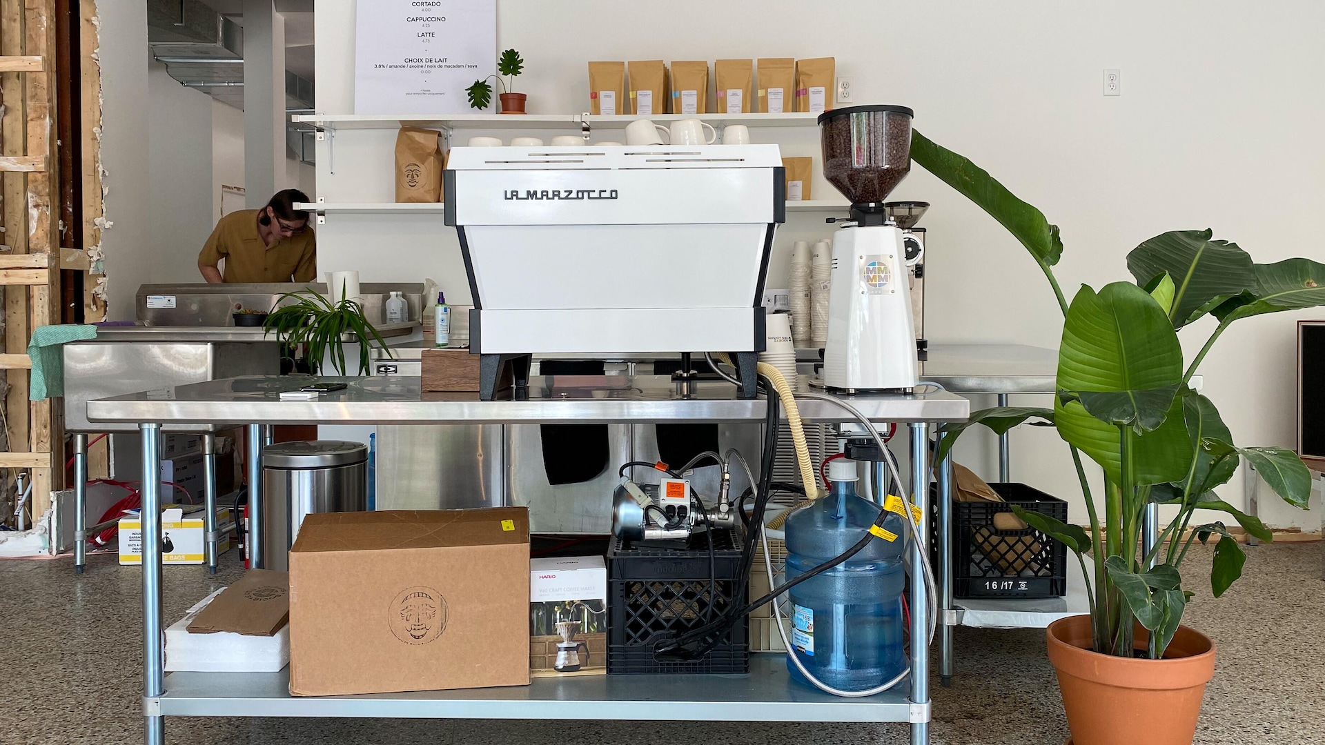 La machine à café du café-disquaire la Société des loisirs, dans Saint-Roch. La machine à café du café-disquaire la Société des loisirs, dans Saint-Roch.