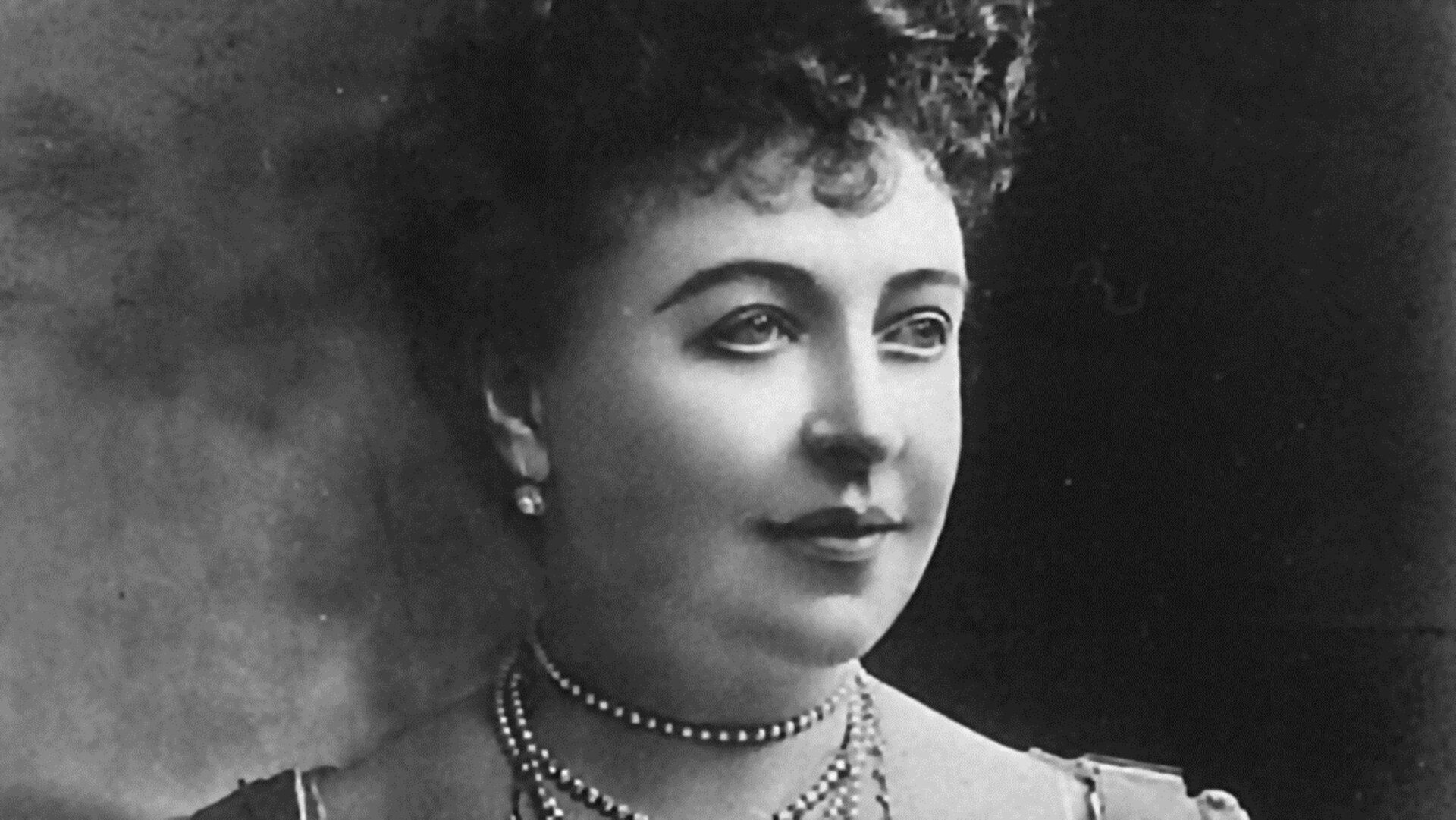 Détail d'une photo d'Emma Albani prise en 1904 Détail d'une photo d'Emma Albani prise en 1904