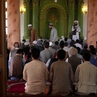 Des croyants dans une mosquée.