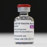 Une fiole de vaccin