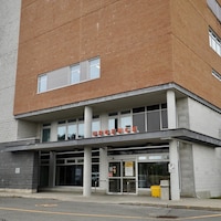 L'extérieur de l'urgence du Centre hospitalier affilié universitaire régional de Trois-Rivières.