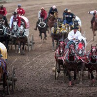 Course de chariots au Stampede de Calgary 2022.