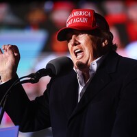 Donald Trump lors d'un rassemblement à Florence en Arizona. 