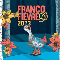 Les images de l'affiche de la Francofièvre 2023, un oiseau sympathique, avec des écouteurs et une chaîne en or, dans une forêt.