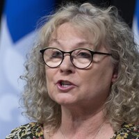 Marguerite Blais en point de presse.