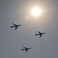 Une formation de bombardiers chinois H-6K