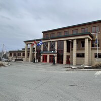 L'Hôtel de ville de Rouyn-Noranda. 