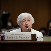 Janet Yellen témoigne devant une commission du Sénat américain.