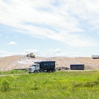Si une économie substantielle peut être réalisée, la ville de Rivière-du-Loup pourrait céder la gestion des opérations de son lieu d'enfouissement technique à une entreprise privée.