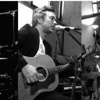 Le projet Live au studio (Live en studio) a été enregistré le 15 mai 2019 au Studio PM, à Montréal, en compagnie de 14 musiciens et musiciennes.