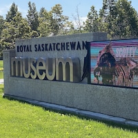 Le logo du Musée royal de la Saskatchewan.